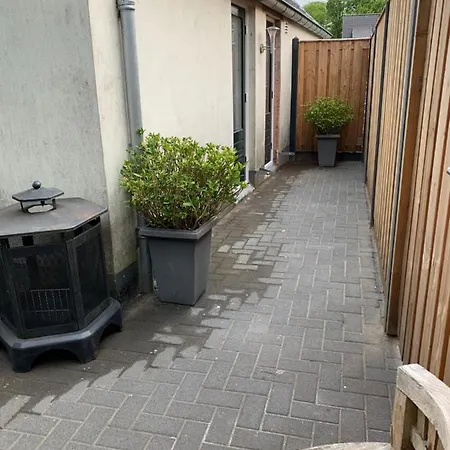 B B Huize Hooijer 4*