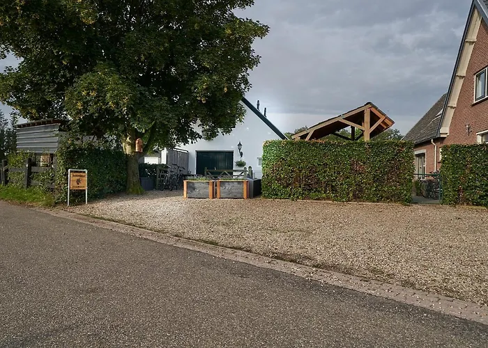 B B Huize Hooijer ביקברחן