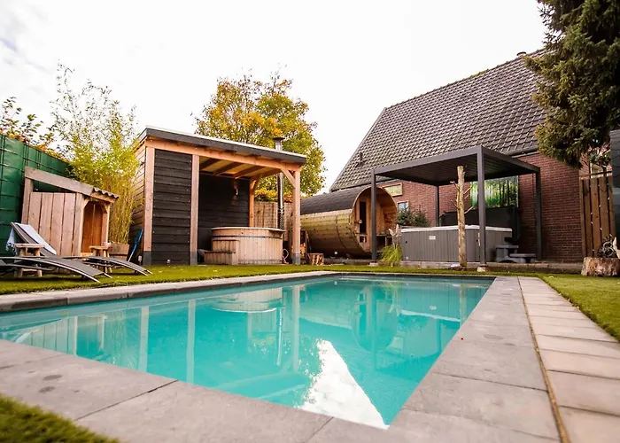 B B Huize Hooijer ביקברחן